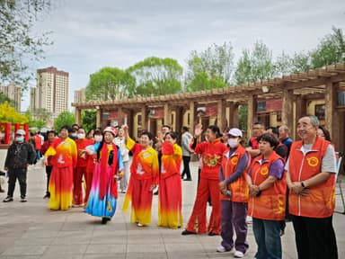 内蒙古赤峰市林西县南街服务站:便民大集聚温情 邻里相依话团结