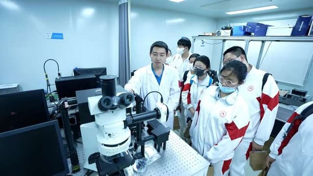 大中小学生齐聚高校,领略物理的独特魅力